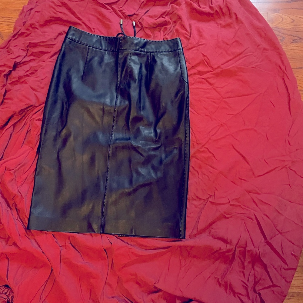 Genuine leather back skirt